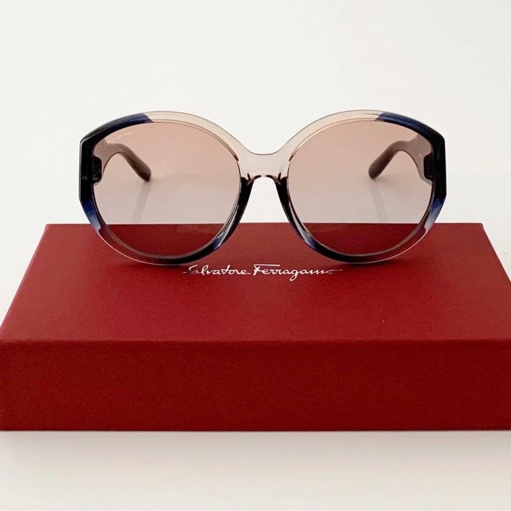 Salvatore Ferragamo Women's Gradient Brown Round Sunglasses